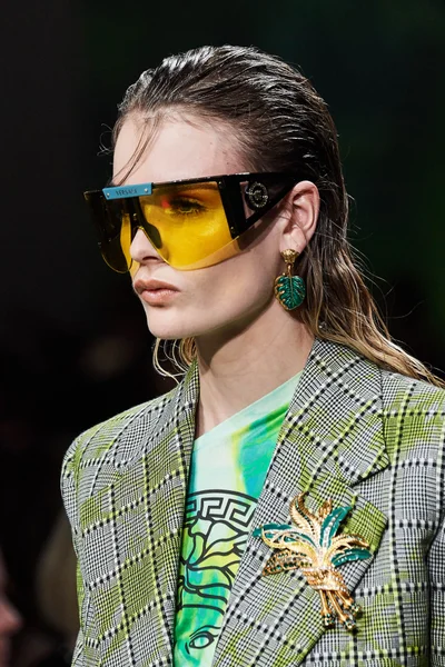 Look 59